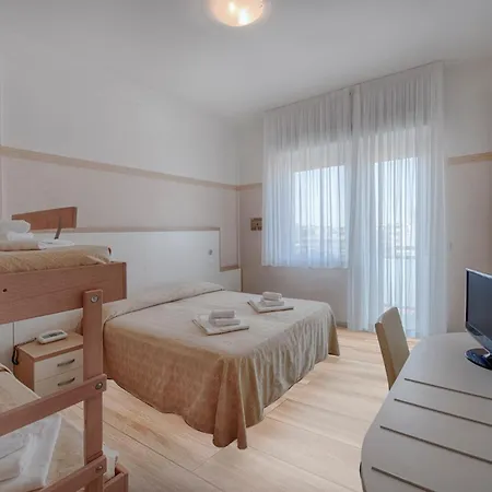 Continental 3* Milano Marittima