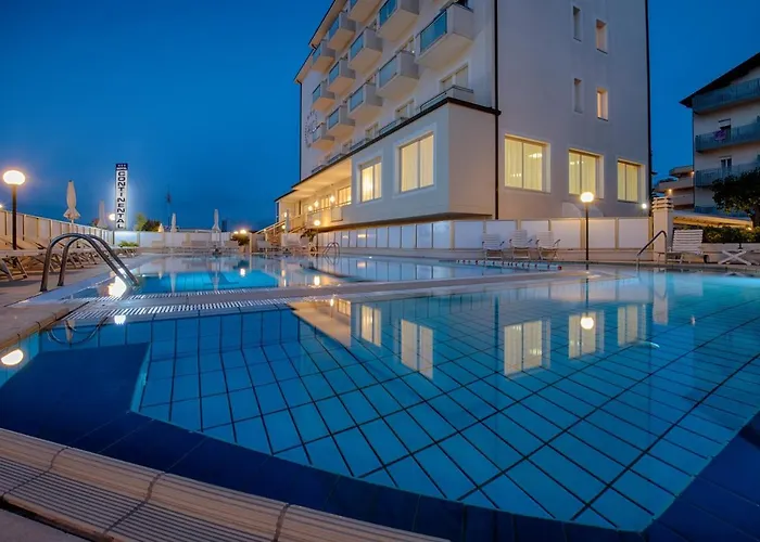 Continental Hotel 3*