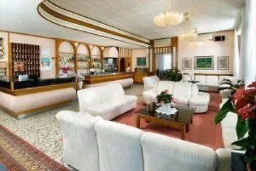 Continental Hotel 3*